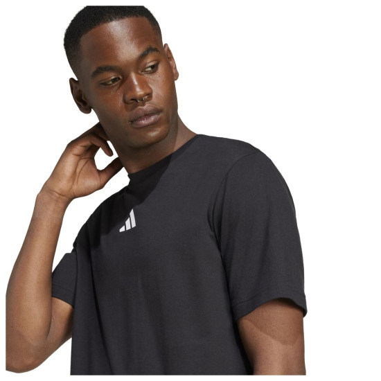 Adidas Ανδρική κοντομάνικη μπλούζα German Engineering Graphic Tee Adidas Ανδρική κοντομάνικη μπλούζα German Engineering Graphic Tee